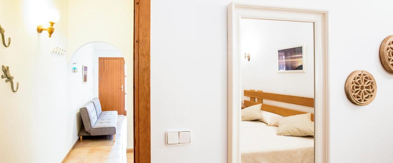 Apartamentos Molina 9-10-11 Es Calo  Ngoại thất bức ảnh