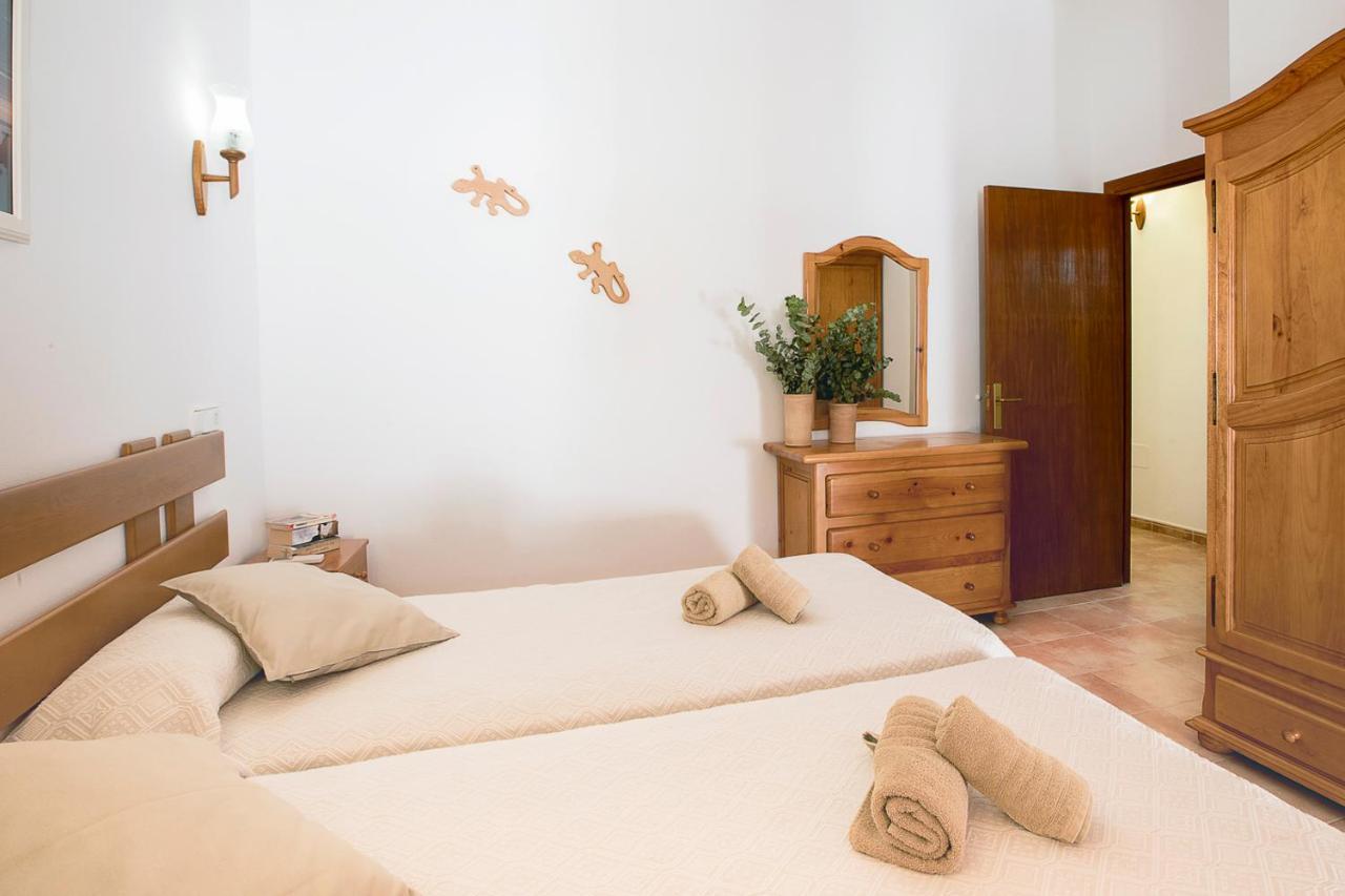 Apartamentos Molina 9-10-11 Es Calo  Ngoại thất bức ảnh